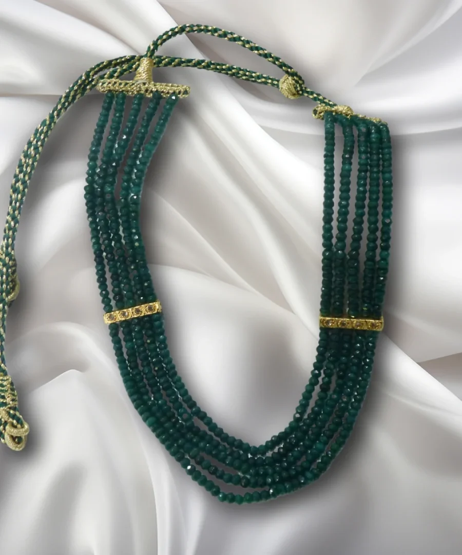 collier traditionnelle vert