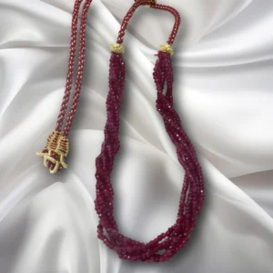 Collier en Perles Rouges Artisanales – L’Éclat du Luxe Marocain