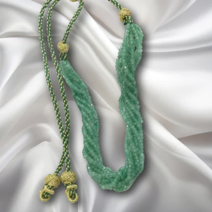 Collier de Perles Vert d’Eau – Élégance Artisanale Marocaine